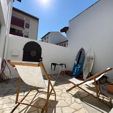 Maison Rénovée Avec Patio à Pied * Saint-Jean-de-Luz